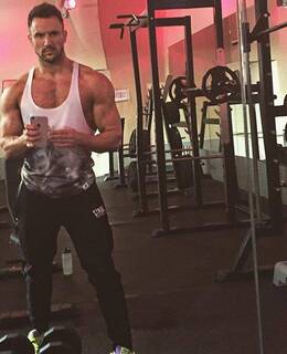 Артем — фото 6